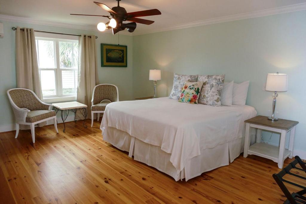Beachview Inn And Spa 티베아일랜드 외부 사진