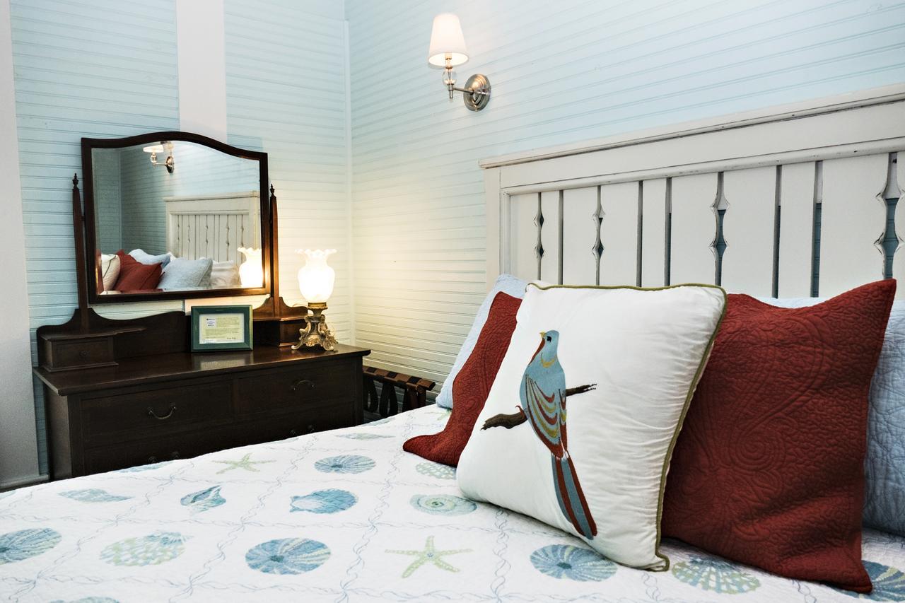 Beachview Inn And Spa 티베아일랜드 외부 사진