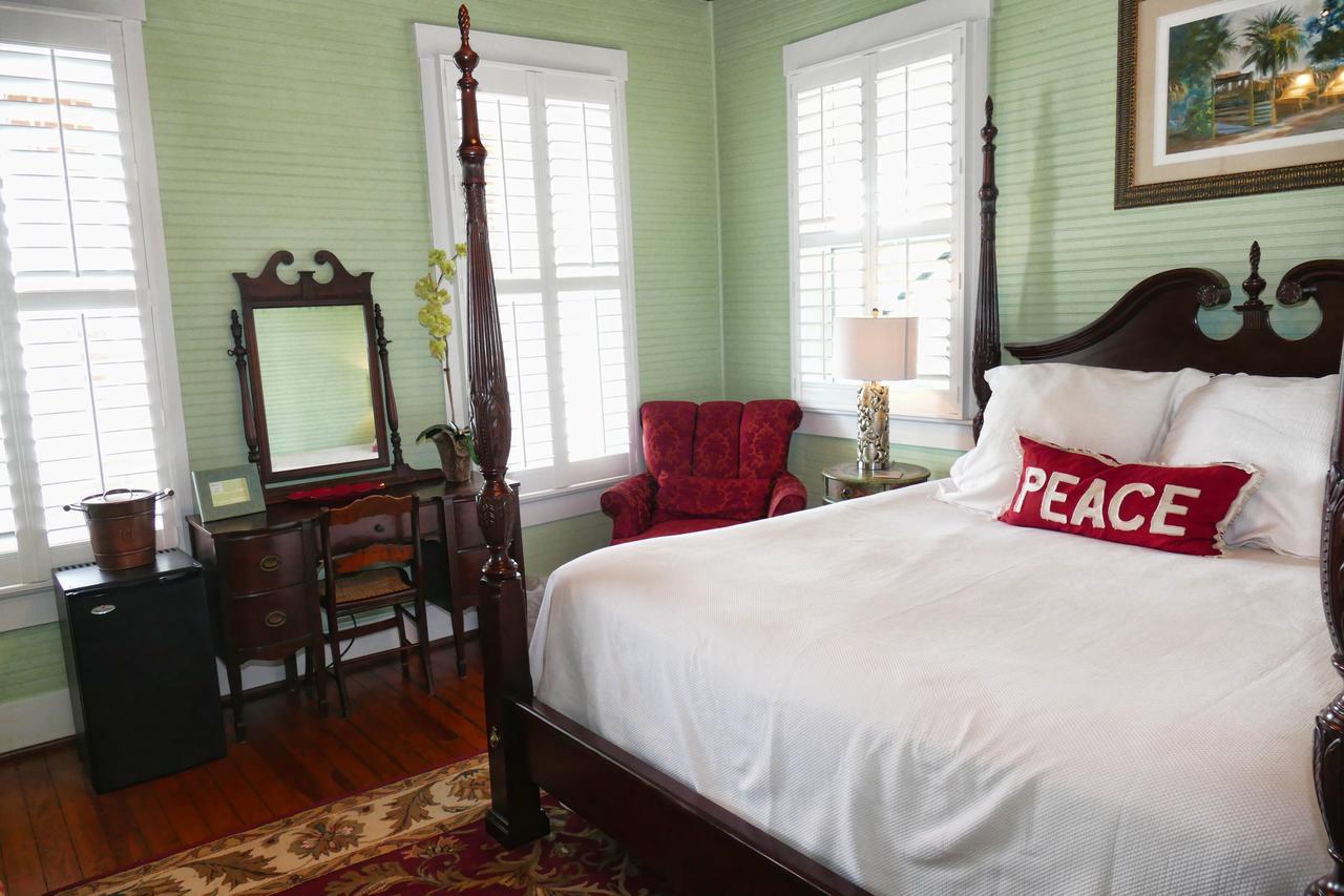 Beachview Inn And Spa 티베아일랜드 외부 사진