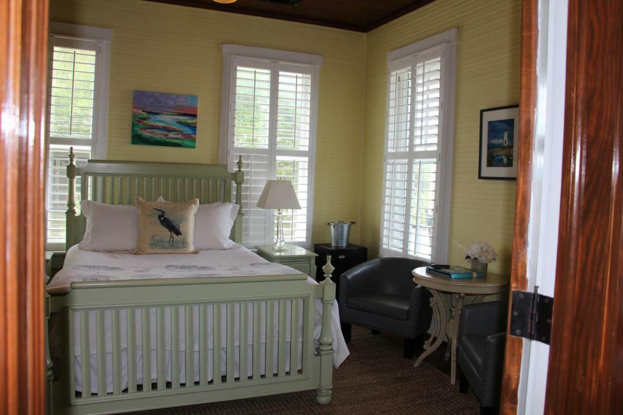 Beachview Inn And Spa 티베아일랜드 외부 사진